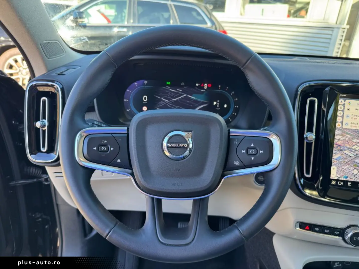 VOLVO XC40 B4 B DKG Ultimate Dark HarmanKardon ACC