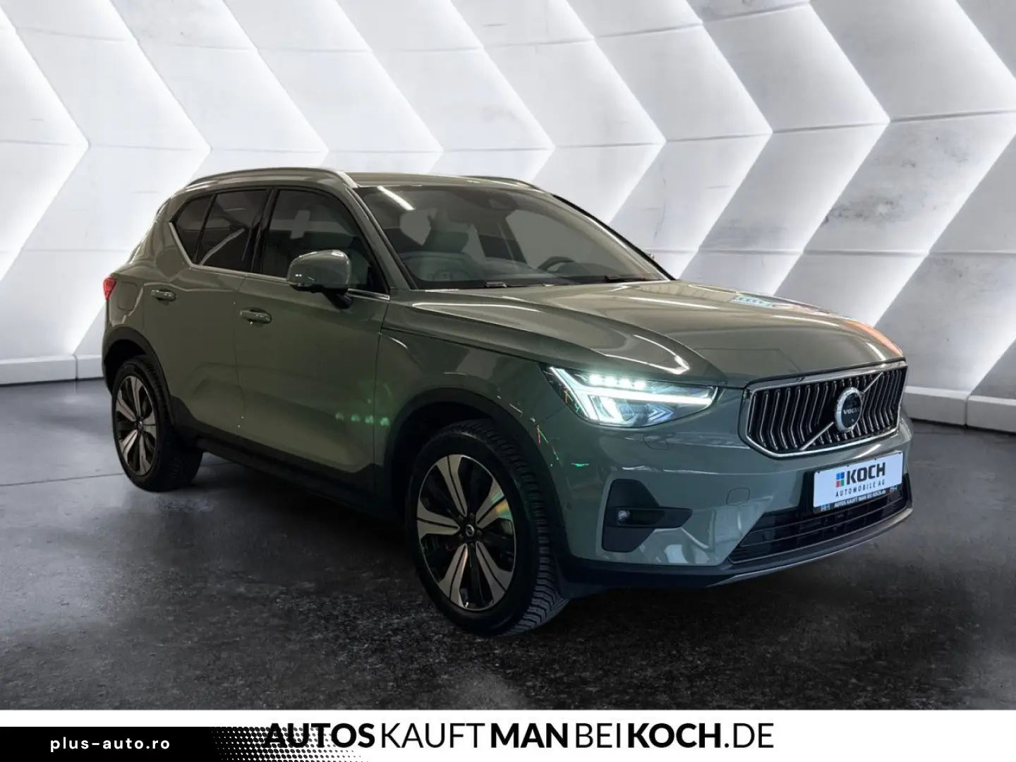 VOLVO XC40 T4 Recharge Plus Bright BLIS STDHz 360v H&K