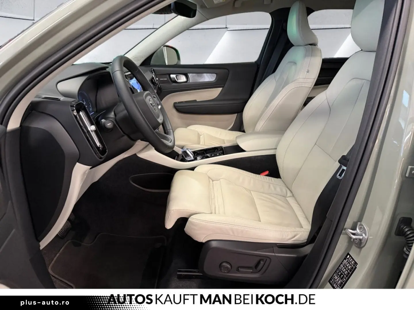 VOLVO XC40 T4 Recharge Plus Bright BLIS STDHz 360v H&K