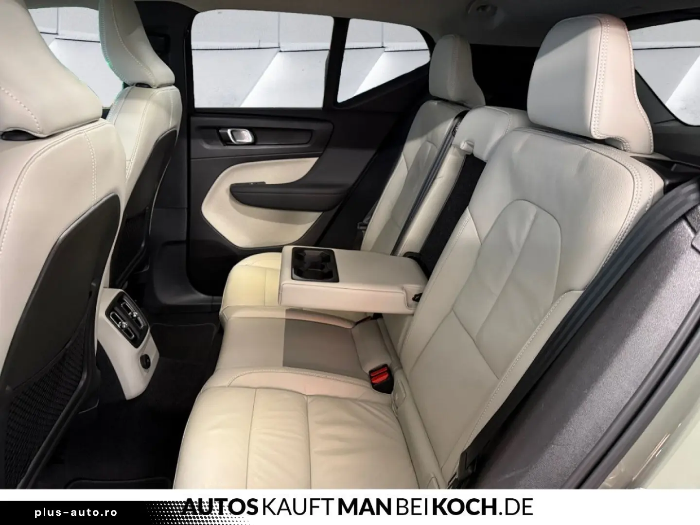 VOLVO XC40 T4 Recharge Plus Bright BLIS STDHz 360v H&K