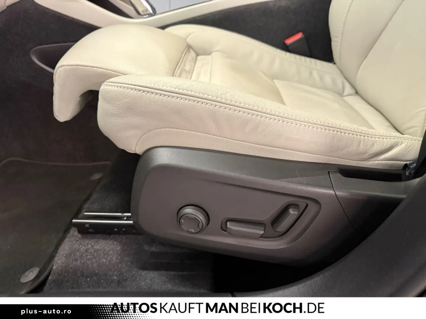 VOLVO XC40 T4 Recharge Plus Bright BLIS STDHz 360v H&K