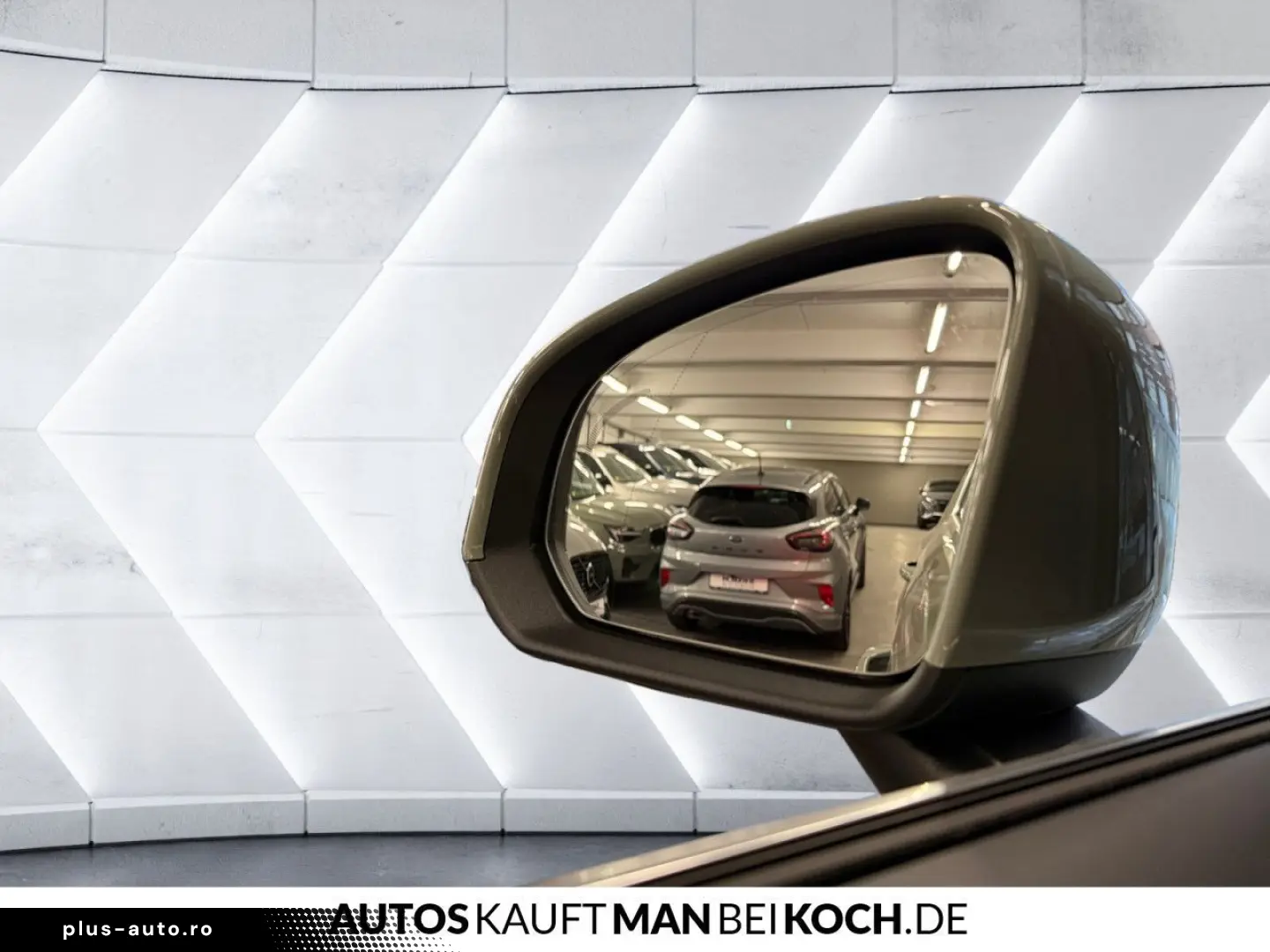 VOLVO XC40 T4 Recharge Plus Bright BLIS STDHz 360v H&K