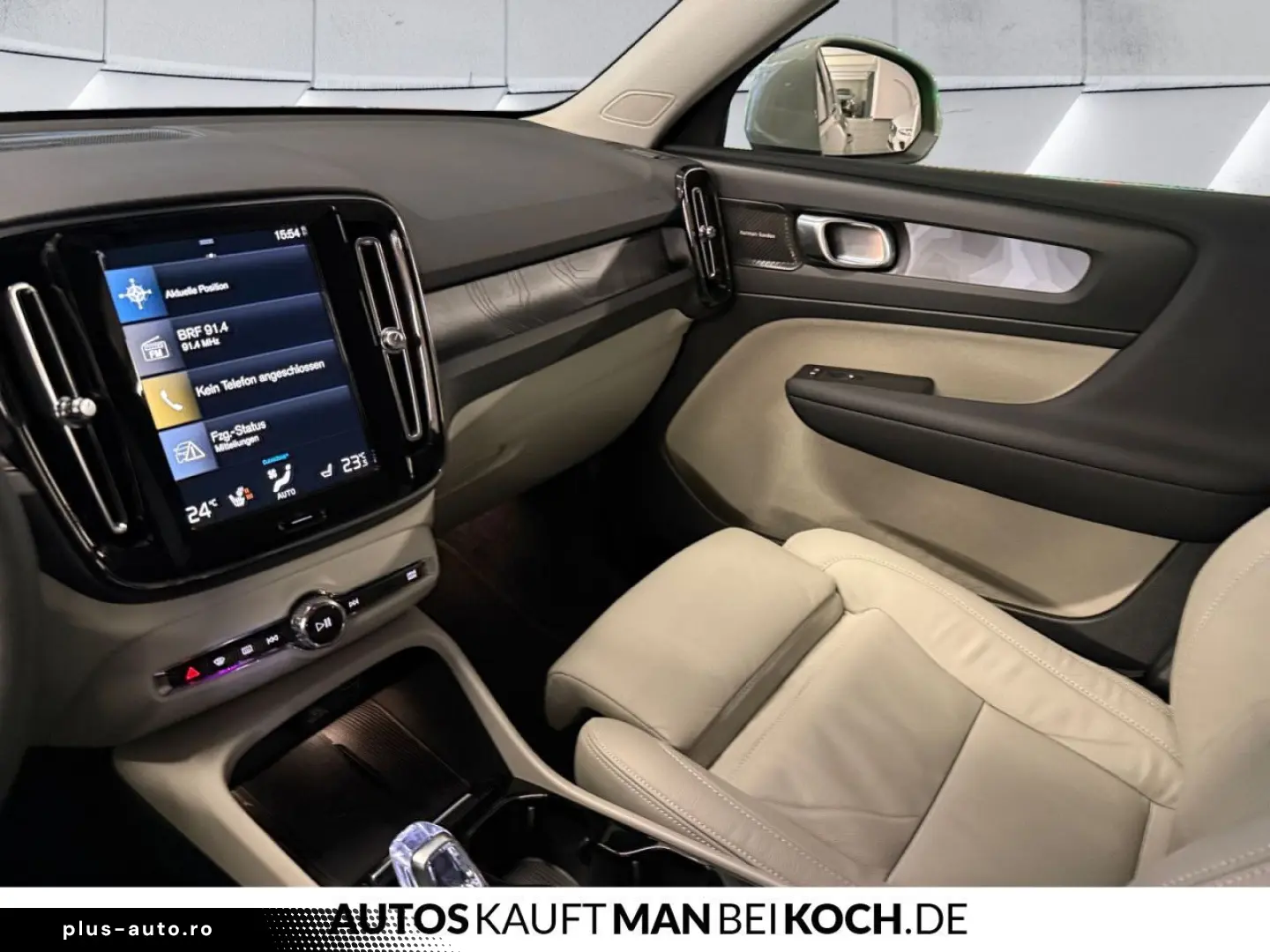 VOLVO XC40 T4 Recharge Plus Bright BLIS STDHz 360v H&K