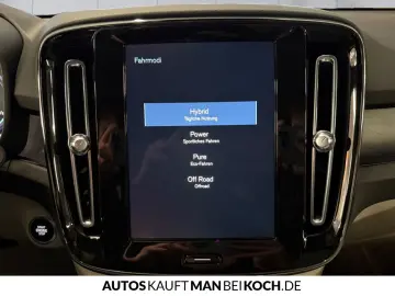 VOLVO XC40 T4 Recharge Plus Bright BLIS STDHz 360v H&K