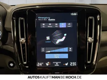 VOLVO XC40 T4 Recharge Plus Bright BLIS STDHz 360v H&K