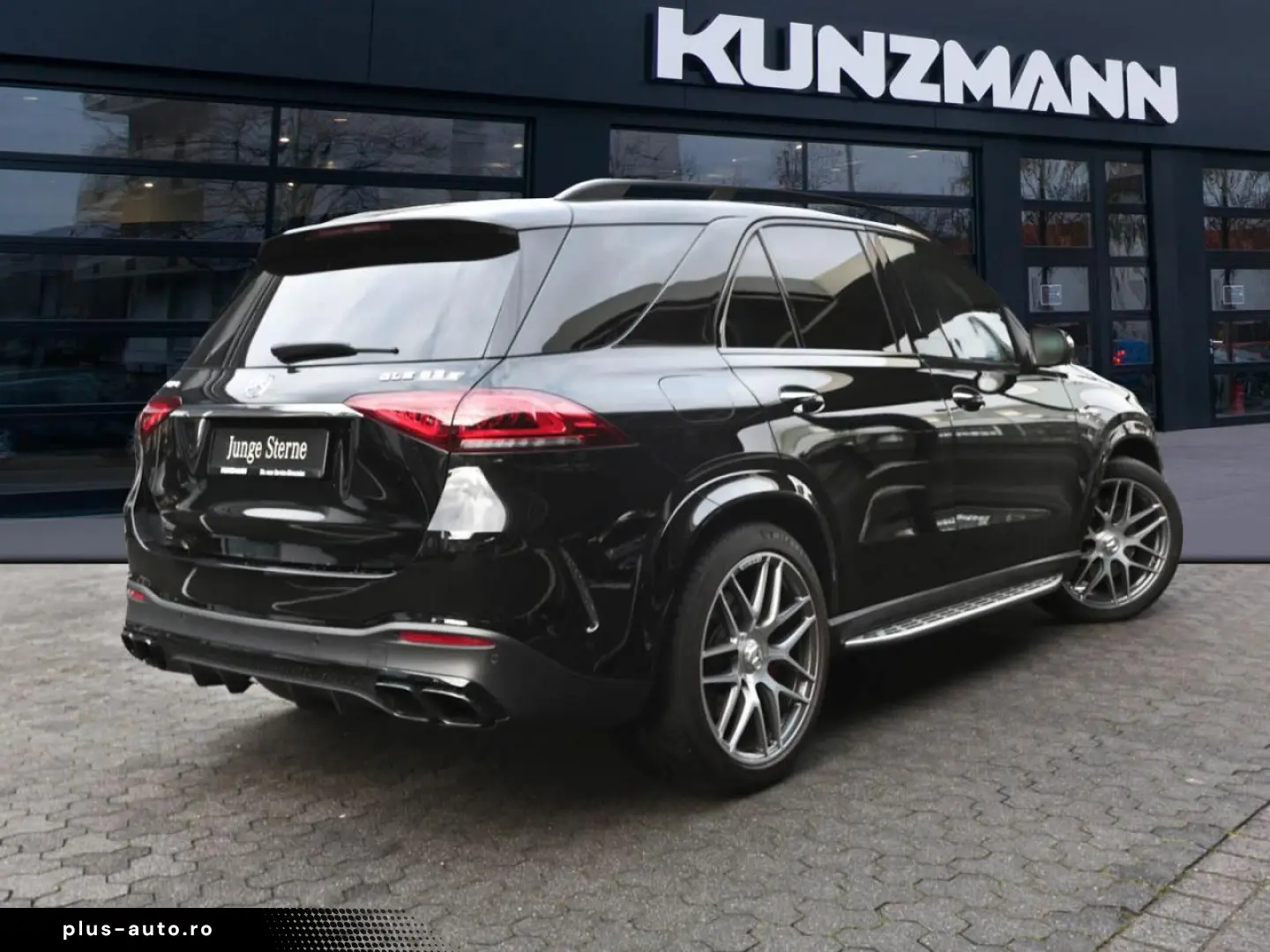 MERCEDES-BENZ GLE 63 AMG S 4M  Night Distronic Panorama 360
