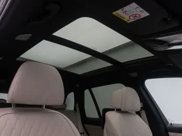 BMW X5 xD40i M Sport FondEnt Massage Individual Voll