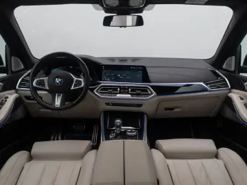 BMW X5 xD40i M Sport FondEnt Massage Individual Voll