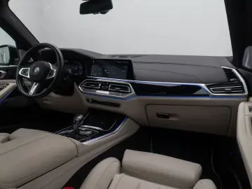 BMW X5 xD40i M Sport FondEnt Massage Individual Voll