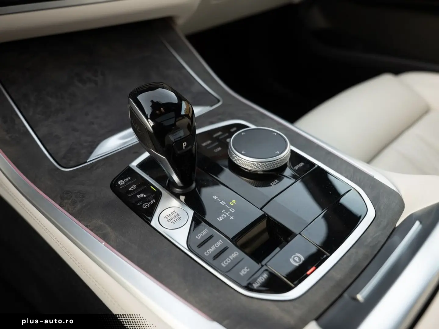 BMW X5 50i PANO AHK HUD 360  LASER LED STANDHZ ACC