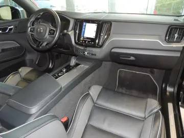 VOLVO XC60 Recharge T6 AWD R-Design Klima Navi