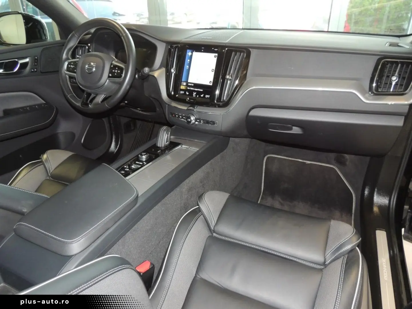 VOLVO XC60 Recharge T6 AWD R-Design Klima Navi