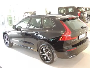 VOLVO XC60 Recharge T6 AWD R-Design Klima Navi