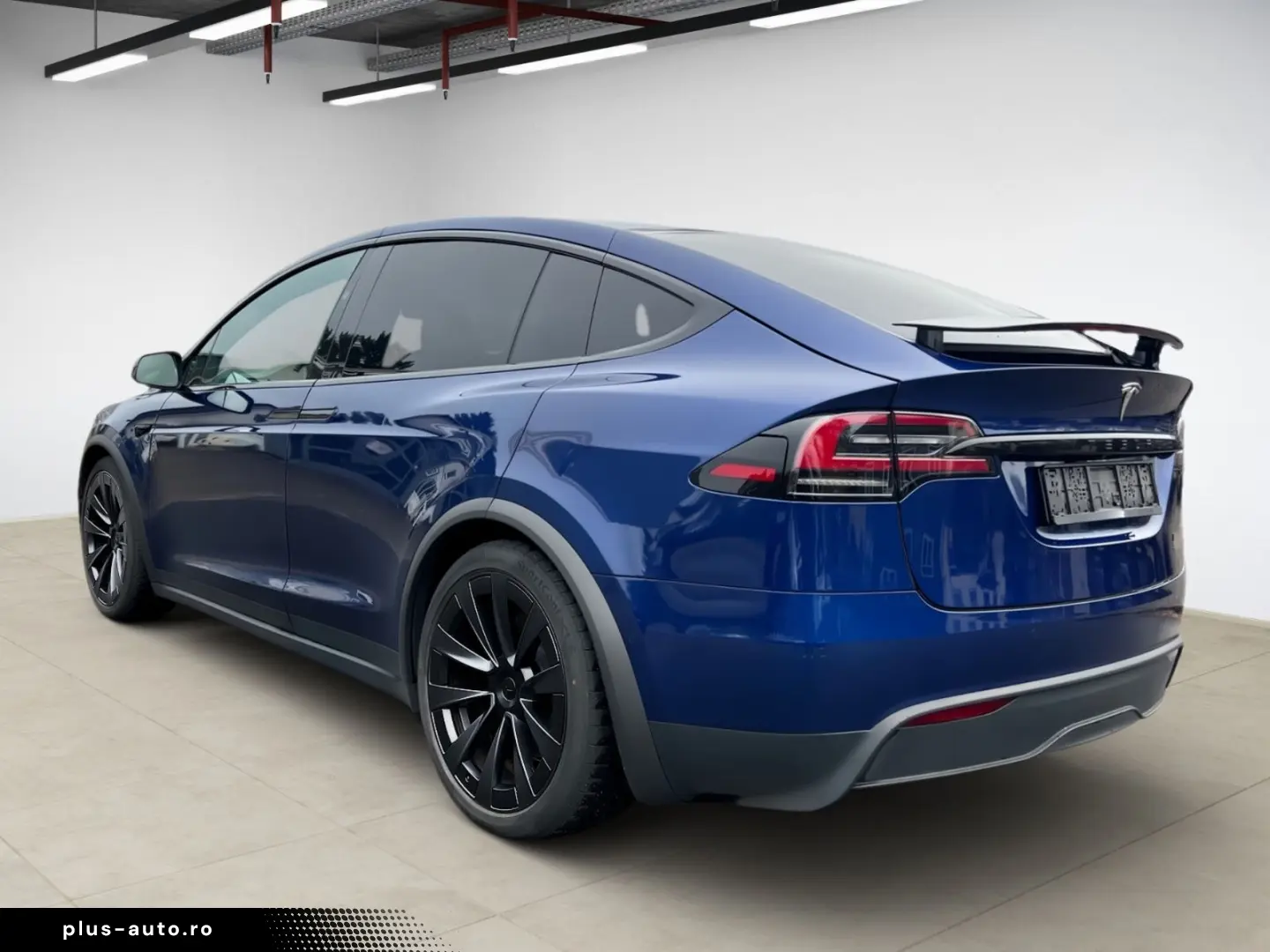 TESLA Model X Plaid Yoke 6-Seat AHK 8x22Zoll Autopilot