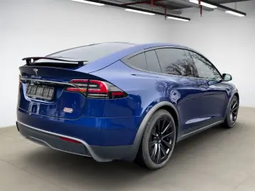 TESLA Model X Plaid Yoke 6-Seat AHK 8x22Zoll Autopilot