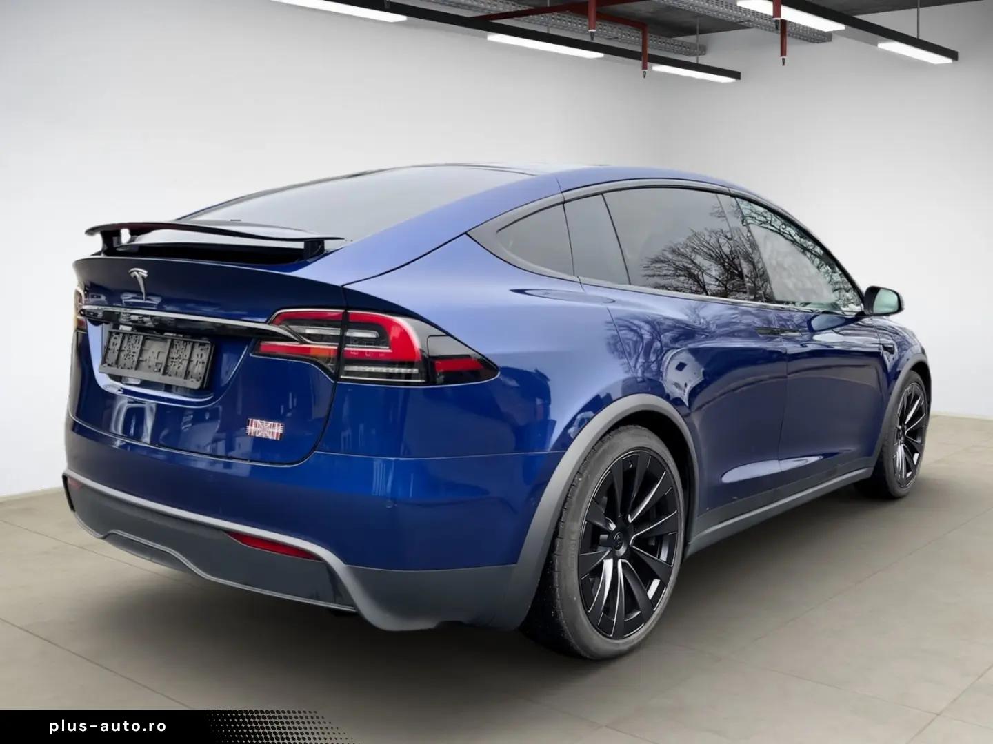 TESLA Model X Plaid Yoke 6-Seat AHK 8x22Zoll Autopilot