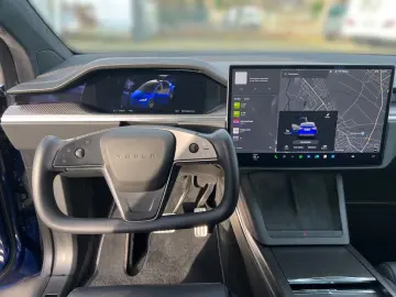 TESLA Model X Plaid Yoke 6-Seat AHK 8x22Zoll Autopilot