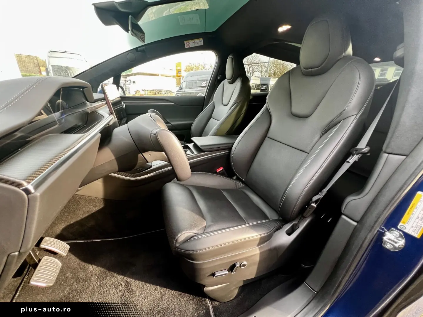 TESLA Model X Plaid Yoke 6-Seat AHK 8x22Zoll Autopilot