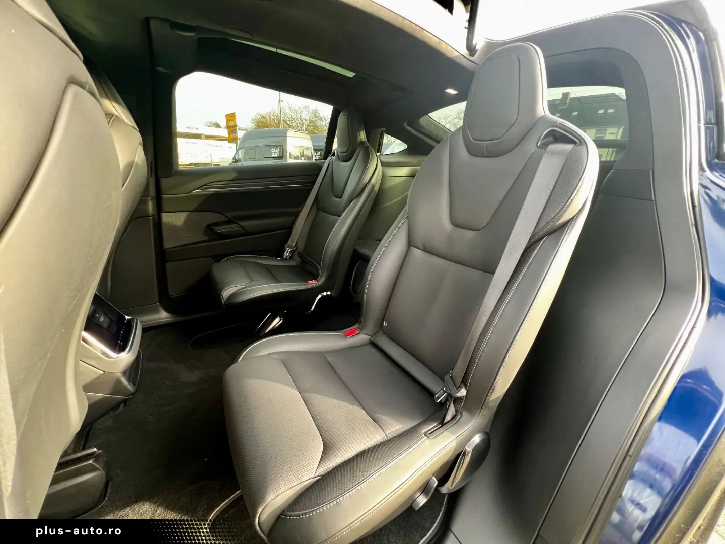 TESLA Model X Plaid Yoke 6-Seat AHK 8x22Zoll Autopilot