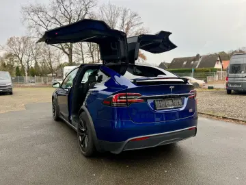 TESLA Model X Plaid Yoke 6-Seat AHK 8x22Zoll Autopilot