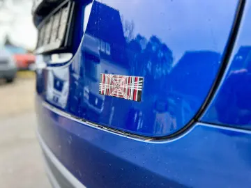 TESLA Model X Plaid Yoke 6-Seat AHK 8x22Zoll Autopilot