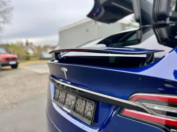 TESLA Model X Plaid Yoke 6-Seat AHK 8x22Zoll Autopilot