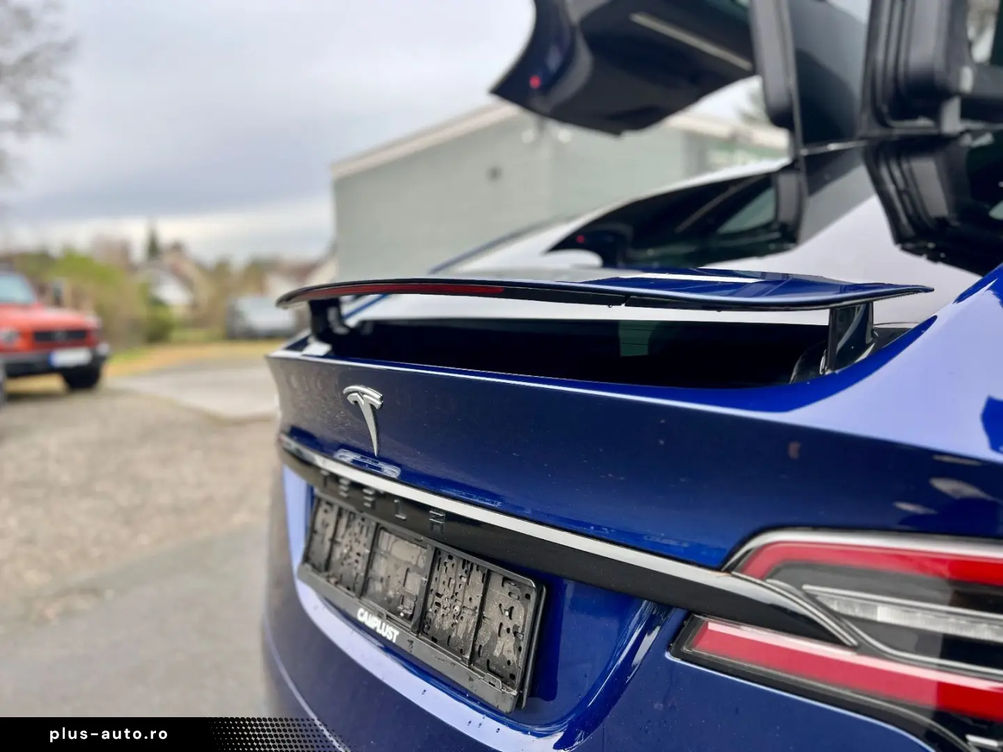 TESLA Model X Plaid Yoke 6-Seat AHK 8x22Zoll Autopilot