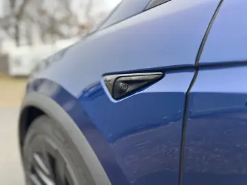 TESLA Model X Plaid Yoke 6-Seat AHK 8x22Zoll Autopilot