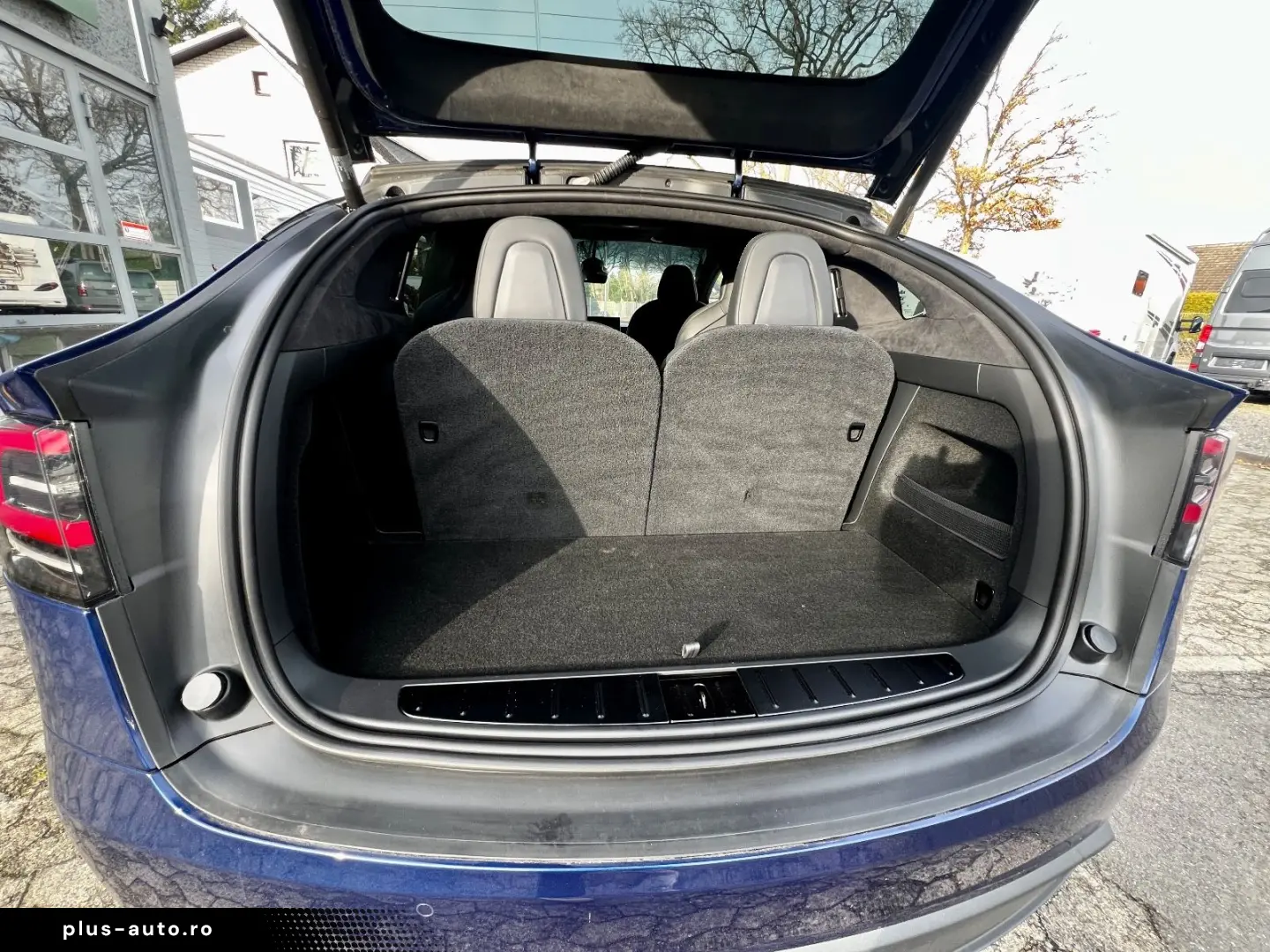 TESLA Model X Plaid Yoke 6-Seat AHK 8x22Zoll Autopilot