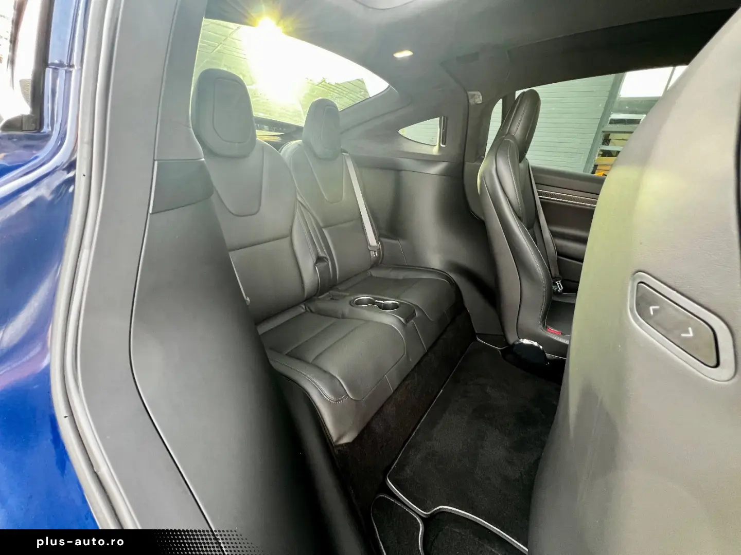 TESLA Model X Plaid Yoke 6-Seat AHK 8x22Zoll Autopilot