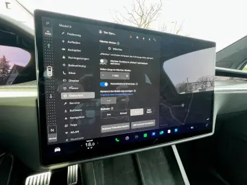 TESLA Model X Plaid Yoke 6-Seat AHK 8x22Zoll Autopilot