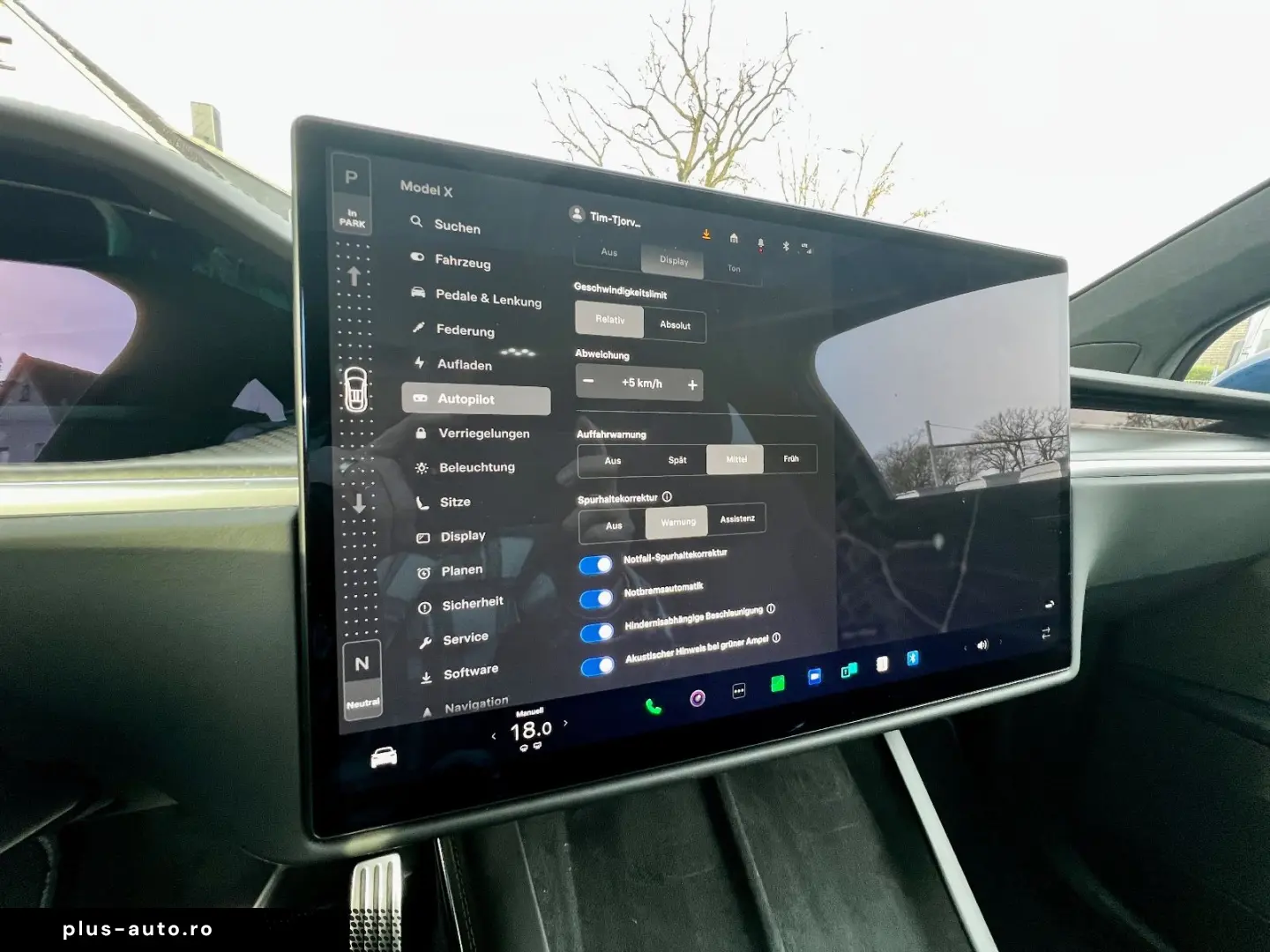 TESLA Model X Plaid Yoke 6-Seat AHK 8x22Zoll Autopilot