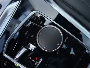 BMW X6 xDrive40i M Sport DA Prof PA Prof HK Pano AHK