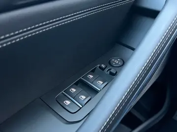 BMW X6 xDrive40i M Sport DA Prof PA Prof HK Pano AHK