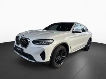 BMW X4 xDrive20d AHK Pano. Adapt.LED ACC H K LC DA