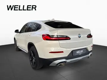BMW X4 xDrive20d AHK Pano. Adapt.LED ACC H K LC DA