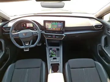 CUPRA Leon  1.4 e-Hybird 204PS Voll-LED Navi Full-Link