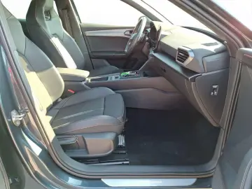 CUPRA Leon  1.4 e-Hybird 204PS Voll-LED Navi Full-Link