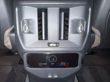 BMW X3 20d xDrive M Sportpaket Standhzg AHK ACC 360