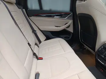 BMW X3 xDrive30i M SPORTPAKET 21 ALU PANORAMA STANDH