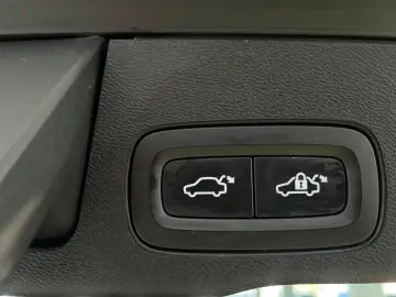 Volvo XC 60 T6 AWD Recharge Geartronic Inscription