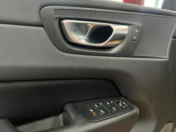 Volvo XC 60 T6 AWD Recharge Geartronic Inscription