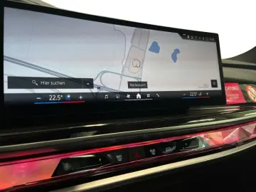 BMW 740 d xDrive Limousine Fahrassist Pano Stdhz 360