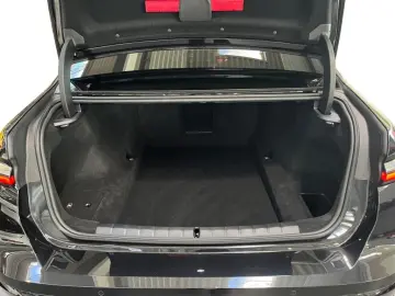 BMW 740 d xDrive Limousine Fahrassist Pano Stdhz 360