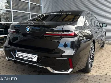 BMW 740d A xDrive M-Sport ACC HUD 360  SkyLou Sitzhg