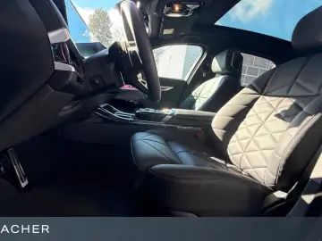 BMW 740d A xDrive M-Sport ACC HUD 360  SkyLou Sitzhg