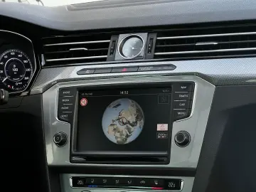 Volkswagen Passat-Alltrack Gen-B8-2014