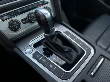 Volkswagen Passat-Alltrack Gen-B8-2014