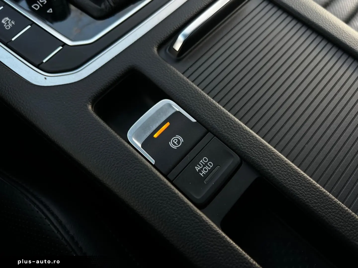 Volkswagen Passat-Alltrack Gen-B8-2014