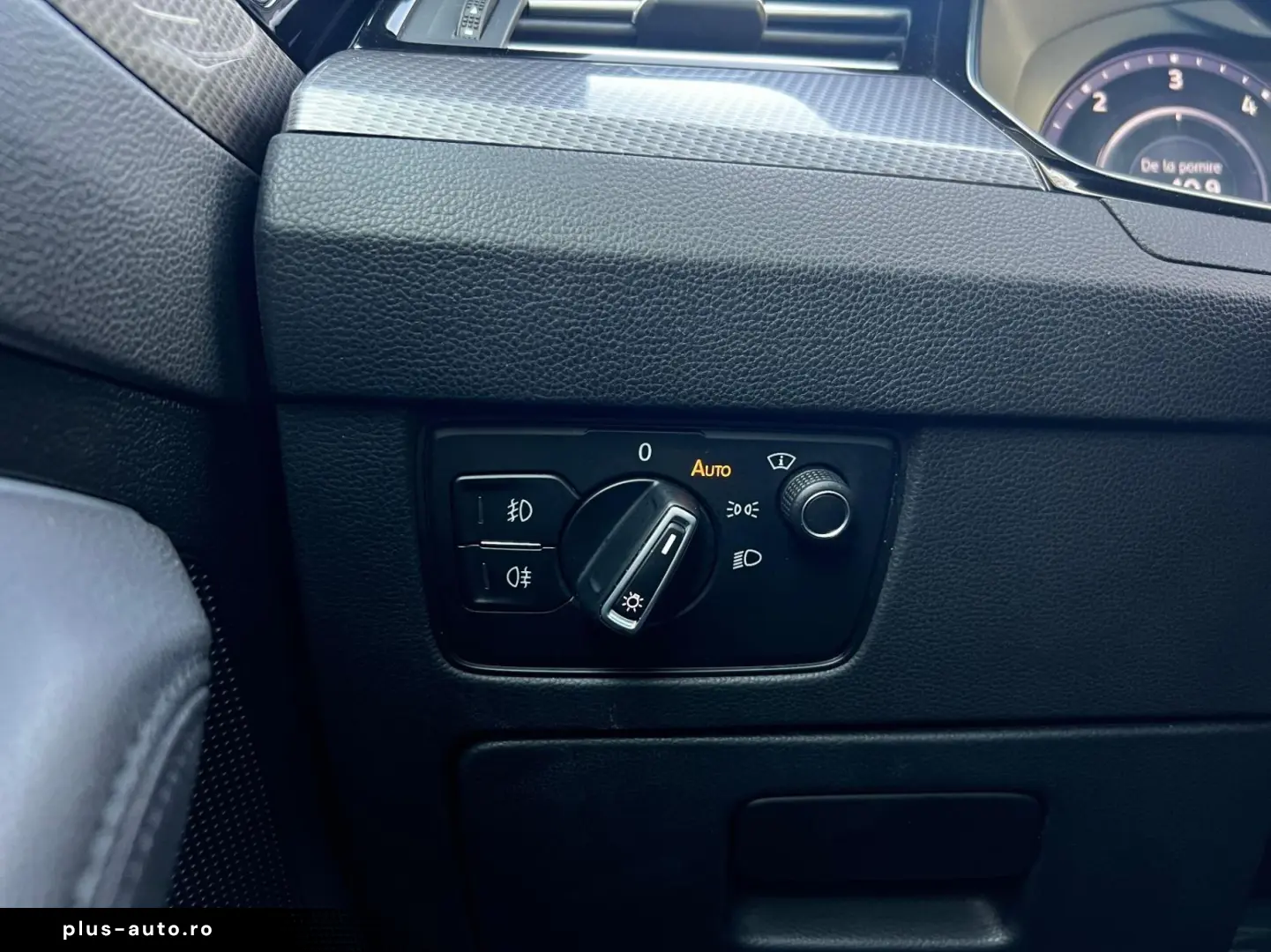 Volkswagen Passat-Alltrack Gen-B8-2014